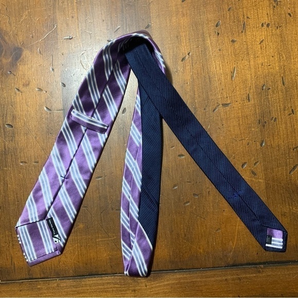 Saks Fifth Avenue lilac with blue and white diagonal stripes 100% silk necktie - Picture 3 of 5